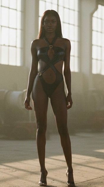 Vault Monokini – Wrapped Around You